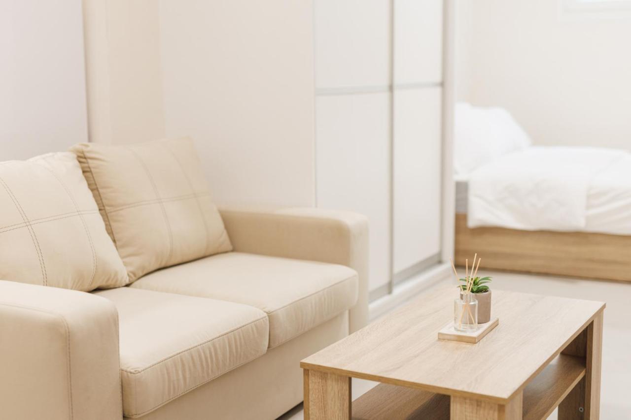 Fully Renovated Luxurious Semi-Basement Studio 雅典 外观 照片